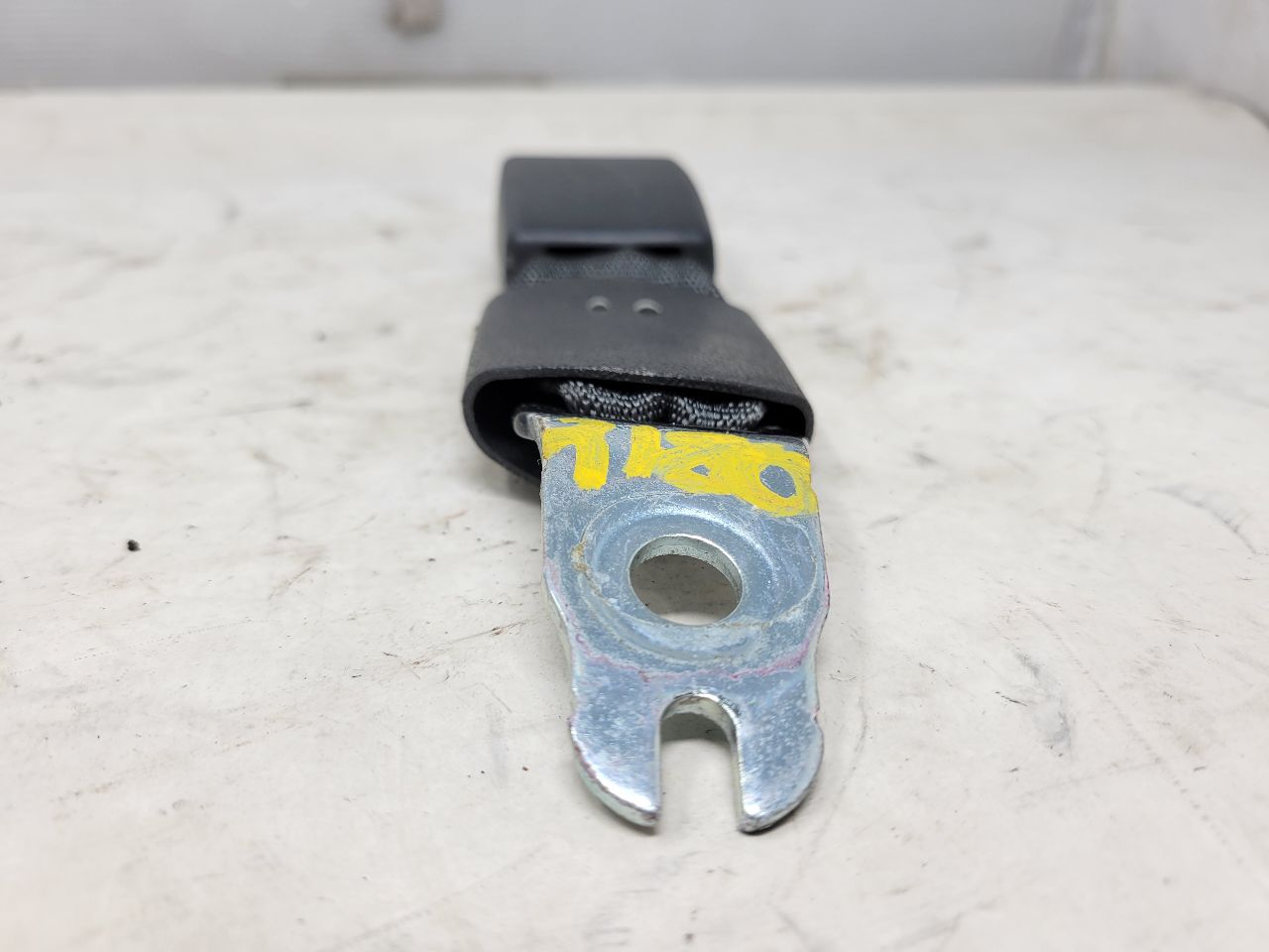 2018 CAMARO REAR SEAT BELT BUCKLE 84002412 LH RH 24174 - image 3
