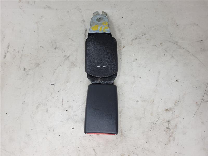 2018 CAMARO REAR SEAT BELT BUCKLE 84002412 LH RH 24175 - image 1