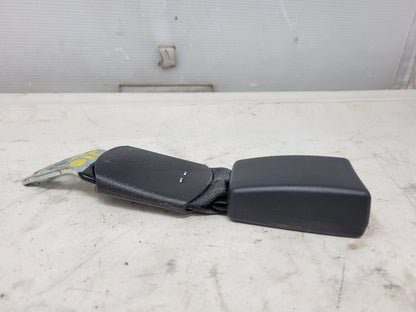 2018 CAMARO REAR SEAT BELT BUCKLE 84002412 LH RH 24175 - image 3