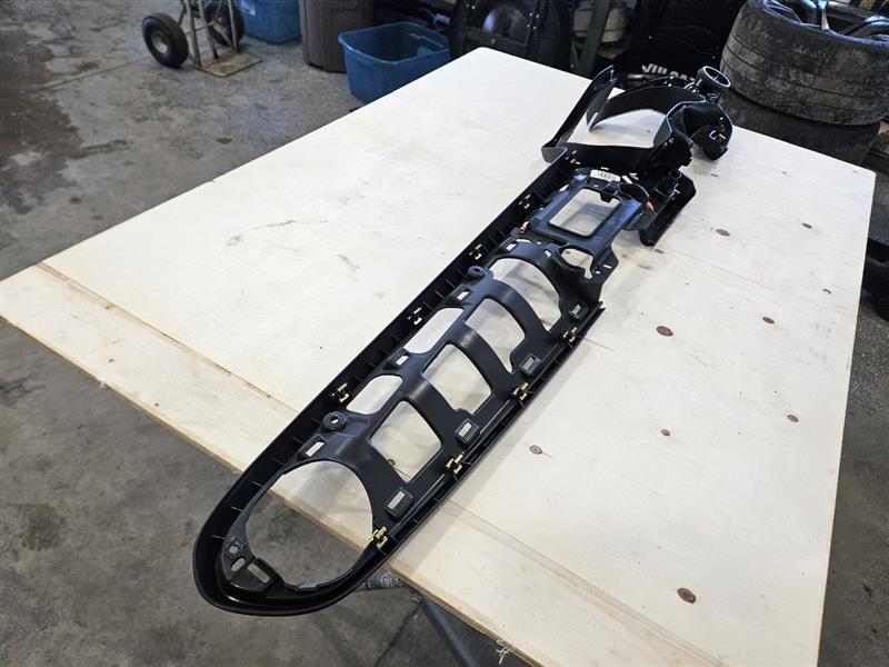 2018 CAMARO DASH CLUSTER RADIO BEZEL WITH START 24193 - image 8