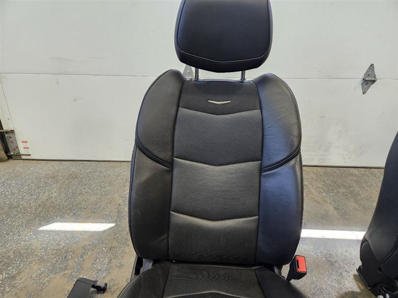 2017 ESCALADE FRONT BLACK SEATS PAIR W/LANE ASSIST 24239 - image 6