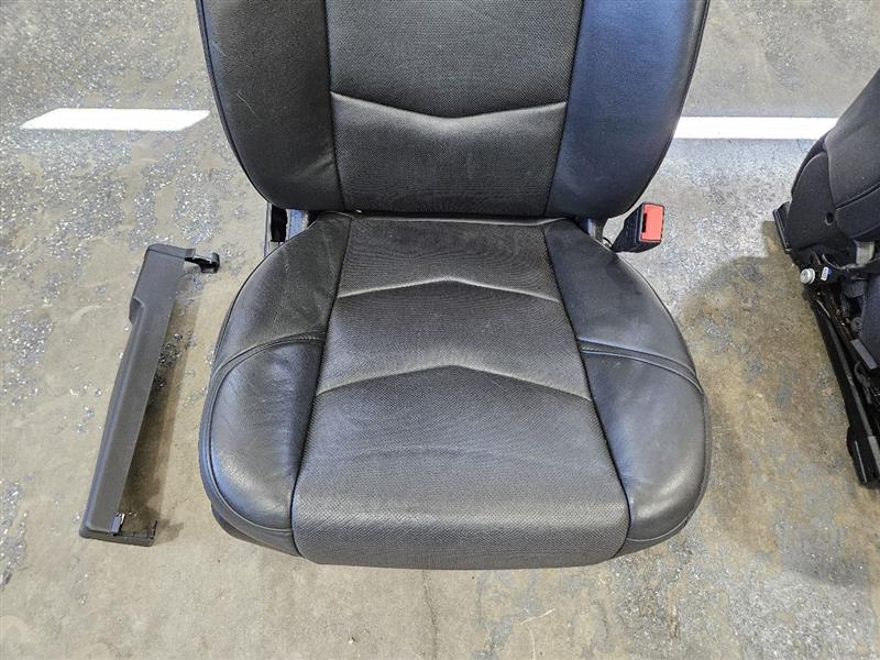 2017 ESCALADE FRONT BLACK SEATS PAIR W/LANE ASSIST 24239 - image 7