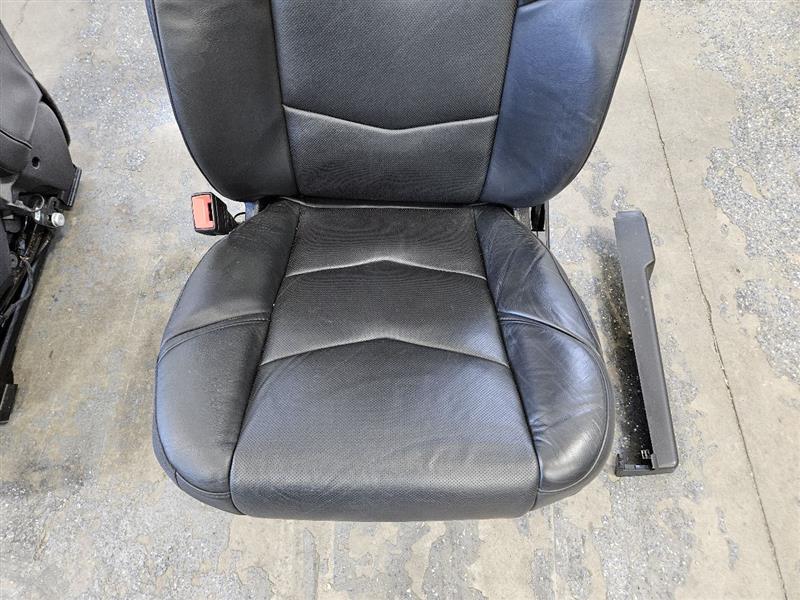 2017 ESCALADE FRONT BLACK SEATS PAIR W/LANE ASSIST 24239 - image 8