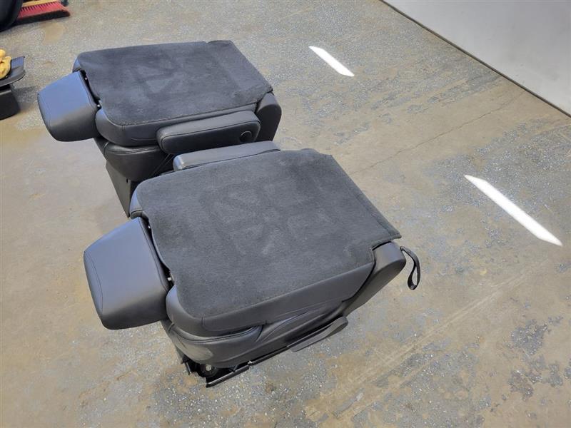 2017 ESCALADE 2ND ROW BUCKET BLACK LEATHER SEATS 24240 - image 14