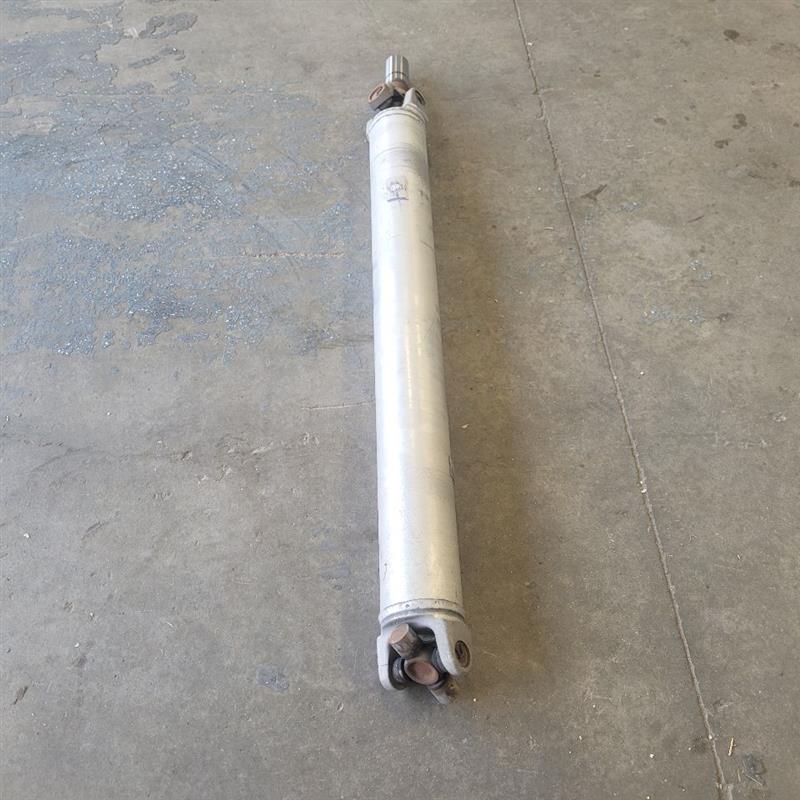 2017 ESCALADE 4WD REAR DRIVESHAFT AA4P 23251188 24276 - image 3
