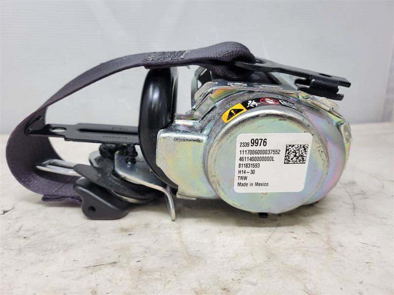 2017 ESCALADE LH DRIVER FRONT SEAT BELT RETRACTOR 24318 - image 1