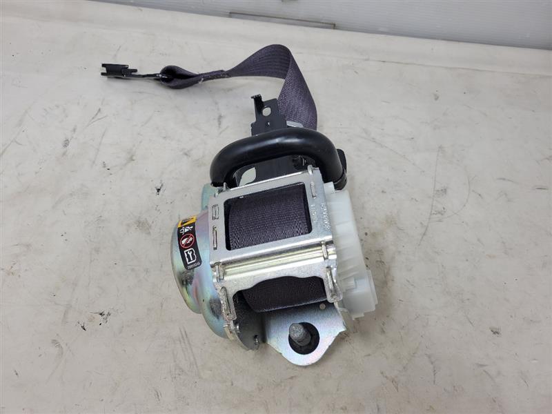 2017 ESCALADE LH DRIVER FRONT SEAT BELT RETRACTOR 24318 - image 3