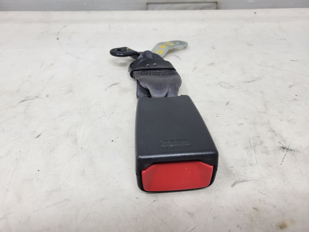 2008 YUKONXL15 RH PASSENGER REAR SEAT BELT BUCKLE 24366 - image 5