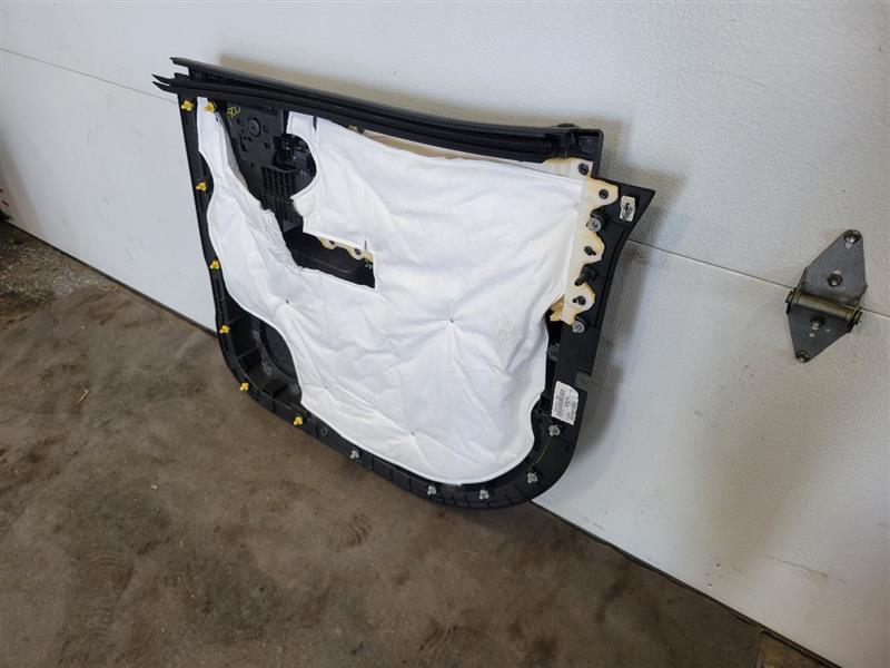 2018 SIERDEN15 LH REAR DOOR PANEL DENALI CREW CAB 24399 - image 10