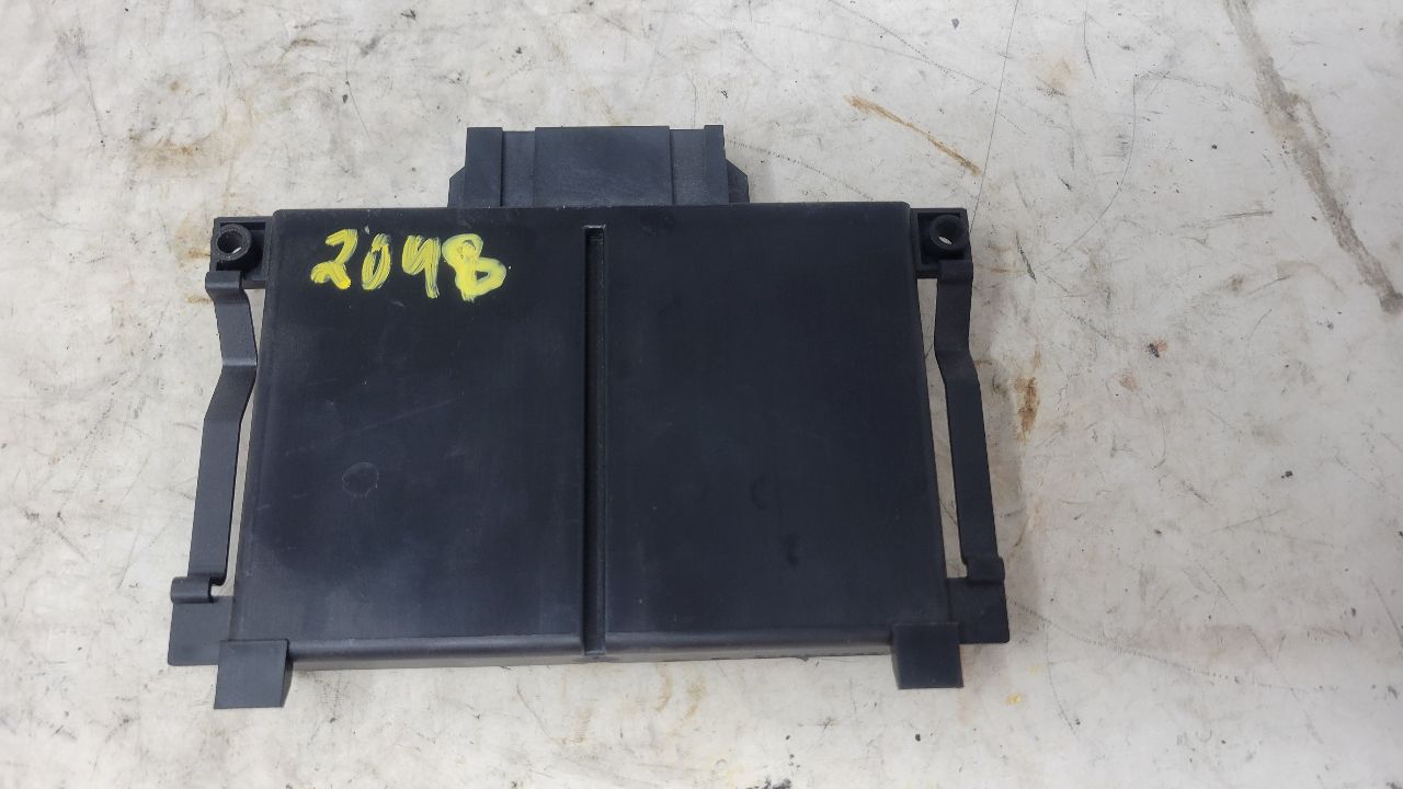 2017 ESCALADE 84133558 PRECRASH MODULE 24428 - image 5