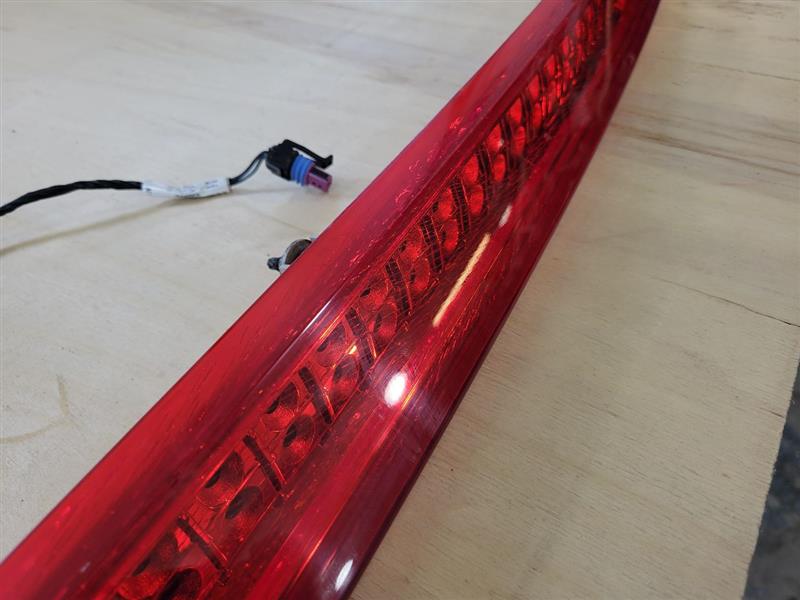 2009 ESCALAESV 3RD BRAKE LIGHT LAMP TESTED 24495 - image 7