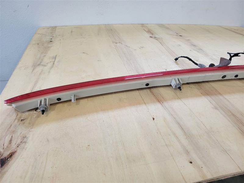 2009 ESCALAESV 3RD BRAKE LIGHT LAMP TESTED 24495 - image 10