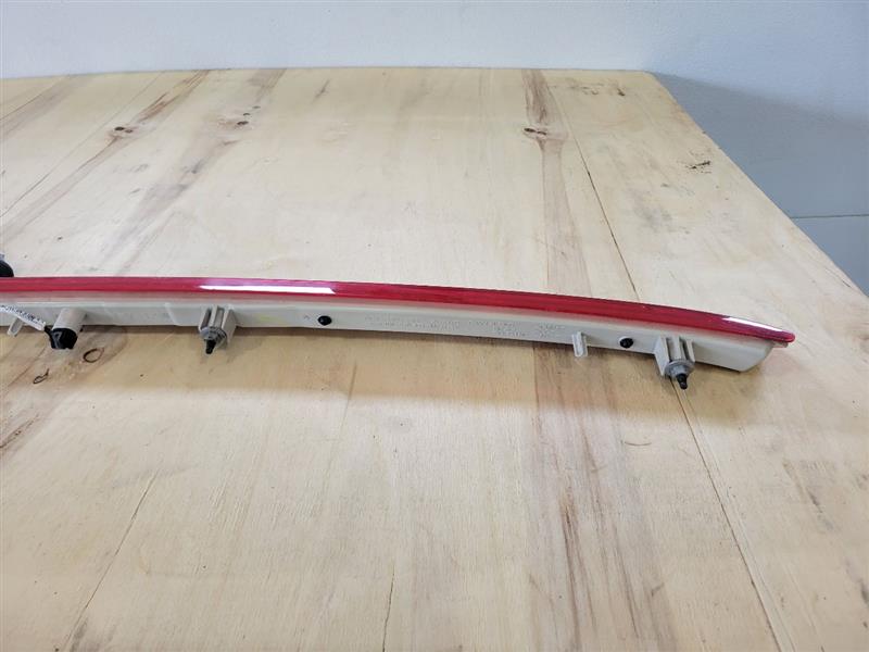 2009 ESCALAESV 3RD BRAKE LIGHT LAMP TESTED 24495 - image 11