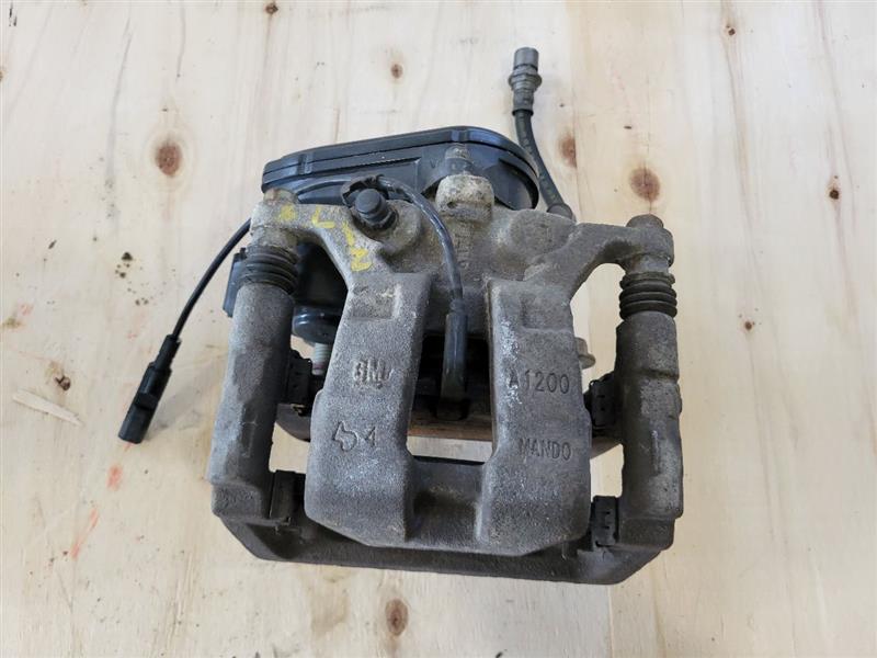 2020 SIERDEN15 LH DRIVER REAR CALIPER & BRACKET 24500 - image 1