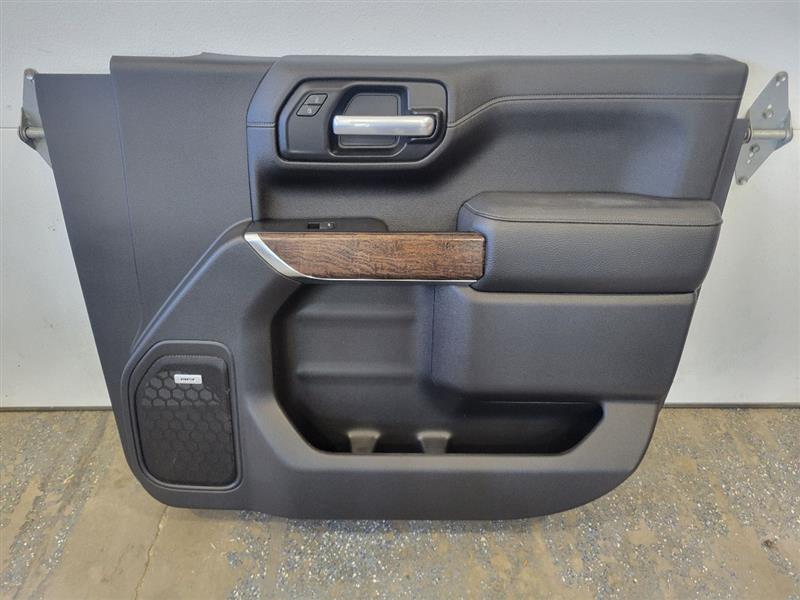 2020 SIERDEN15 RH FRONT DENALI DOOR TRIM PANEL 24515 - image 1