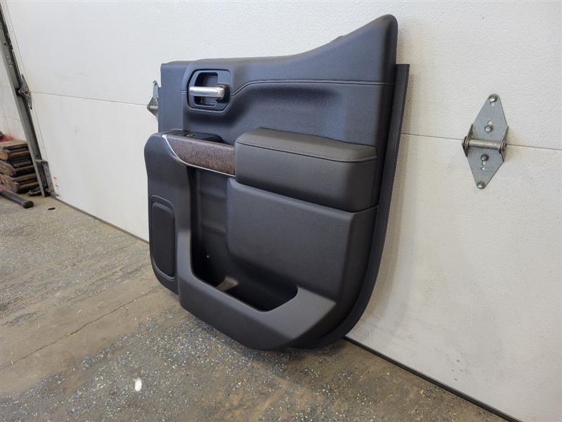 2020 SIERDEN15 RH REAR DENALI DOOR TRIM PANEL 24517 - image 4