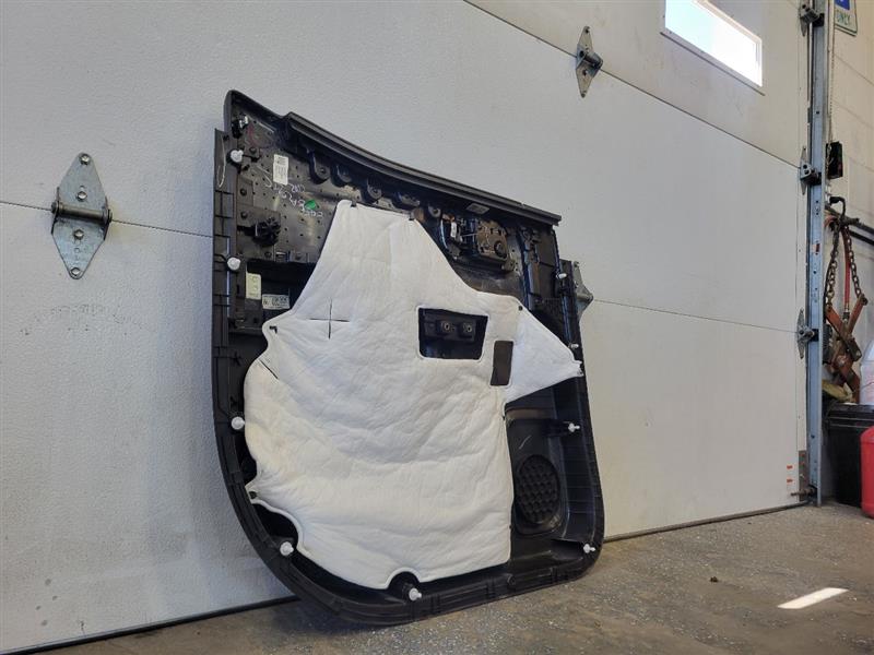 2020 SIERDEN15 RH REAR DENALI DOOR TRIM PANEL 24517 - image 9