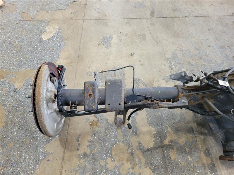 2020 SIERDEN15 REAR AXLE 9.75 RG 3.32 GU5 G80 58K 24520 - image 9