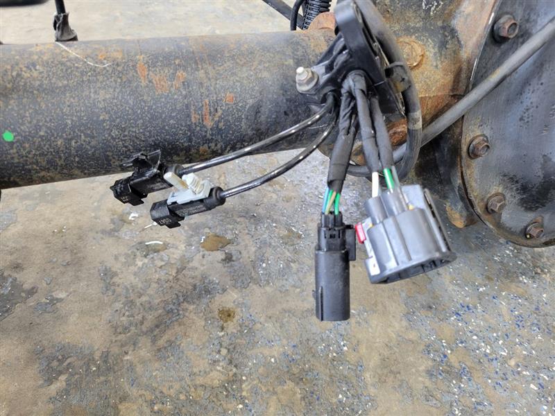 2020 SIERDEN15 REAR AXLE 9.75 RG 3.32 GU5 G80 58K 24520 - image 13