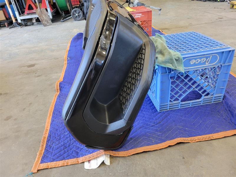 2020 SIERDEN15 REAR BUMPER BLACK 2D1 DUAL EXHAUST 24525 - image 9