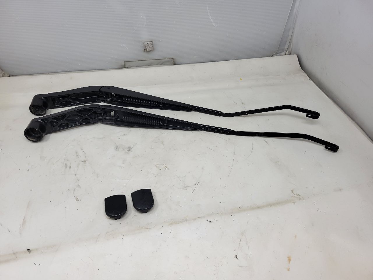2020 SIERDEN15 WINDSHIELD WIPER ARMS PAIR LH RH 24527 - image 4
