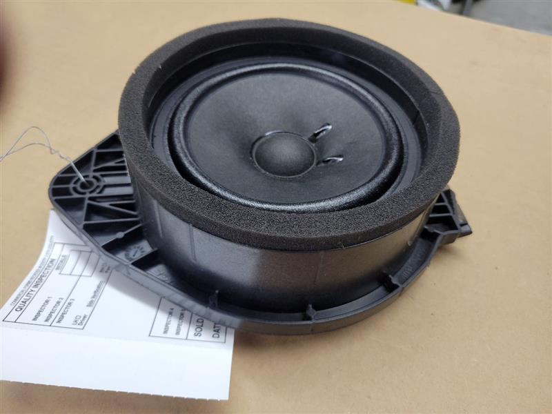 2020 SIERDEN15 REAR DOOR BOSE SPEAKER 84709306 24542 - image 5