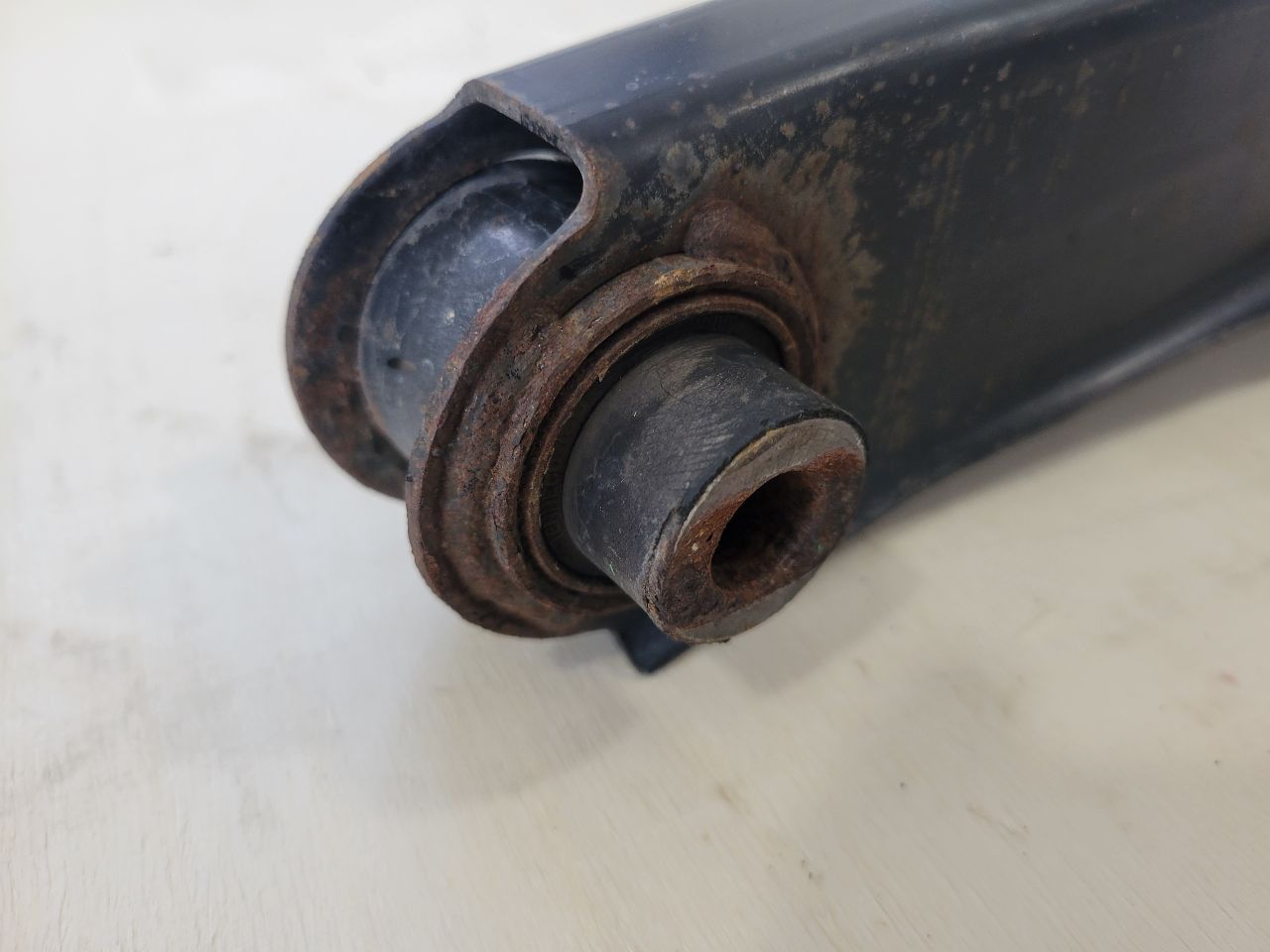 2011 CAMARO LOWER CONTROL ARM FITS LH & RH SIDES 24614 - image 5