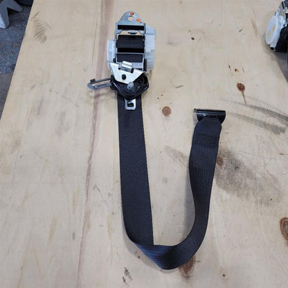 2018 SILVRDO15 2ND ROW SEAT BELT RETRACTORS BLACK 24755 - image 5