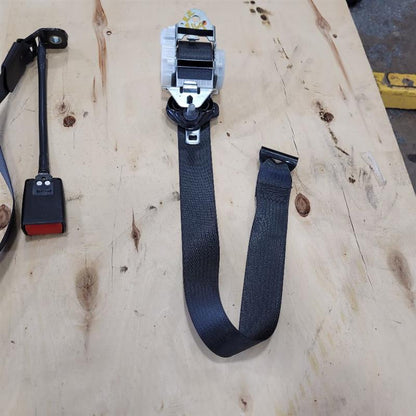 2018 SILVRDO15 2ND ROW SEAT BELT RETRACTORS BLACK 24755 - image 6