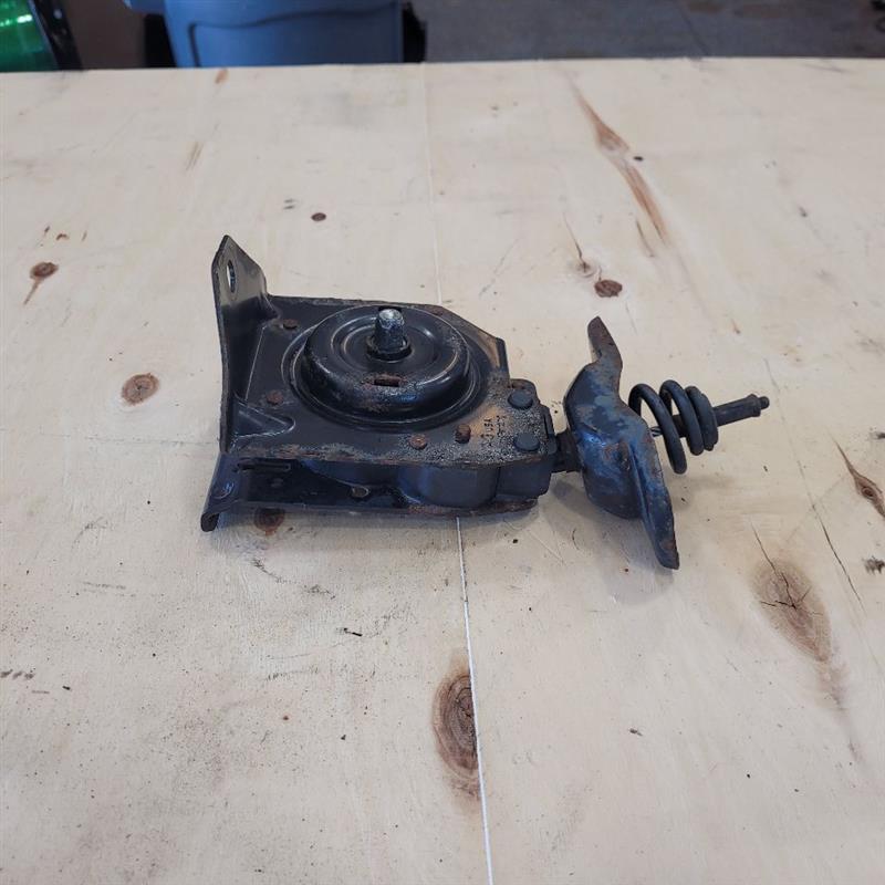 2018 SILVRDO15 OEM SPARE WHEEL CARRIER HOIST 44K 24771 - image 1