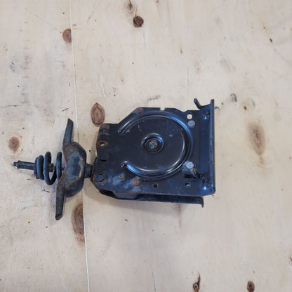 2018 SILVRDO15 OEM SPARE WHEEL CARRIER HOIST 44K 24771 - image 4