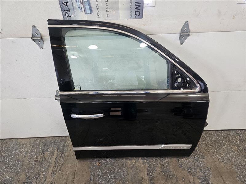 2020 ESCALAESV RH FRONT DOOR BLACK GBA/8555 000 24862 - image 3