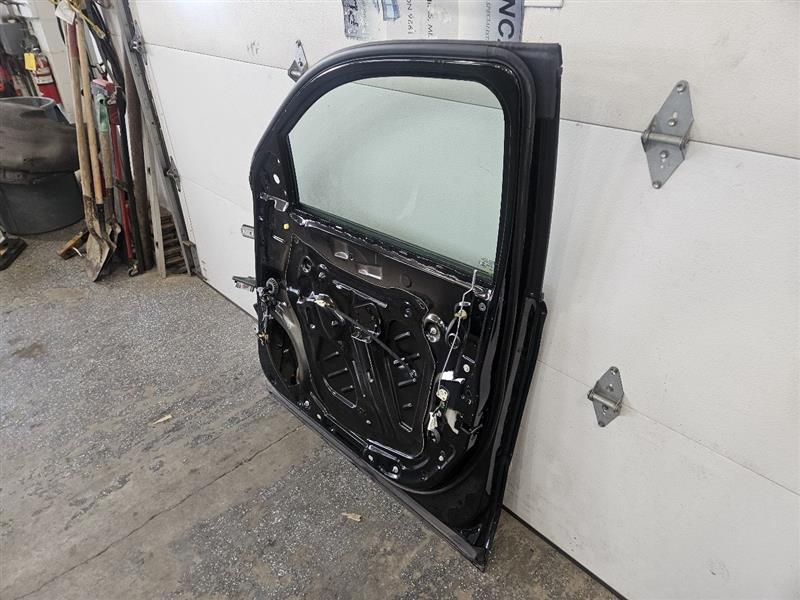 2020 ESCALAESV RH FRONT DOOR BLACK GBA/8555 000 24862 - image 13