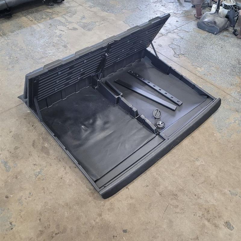 2020 ESCALAESV OEM REAR CARGO FLOOR BOX TRAY 24867 - image 8