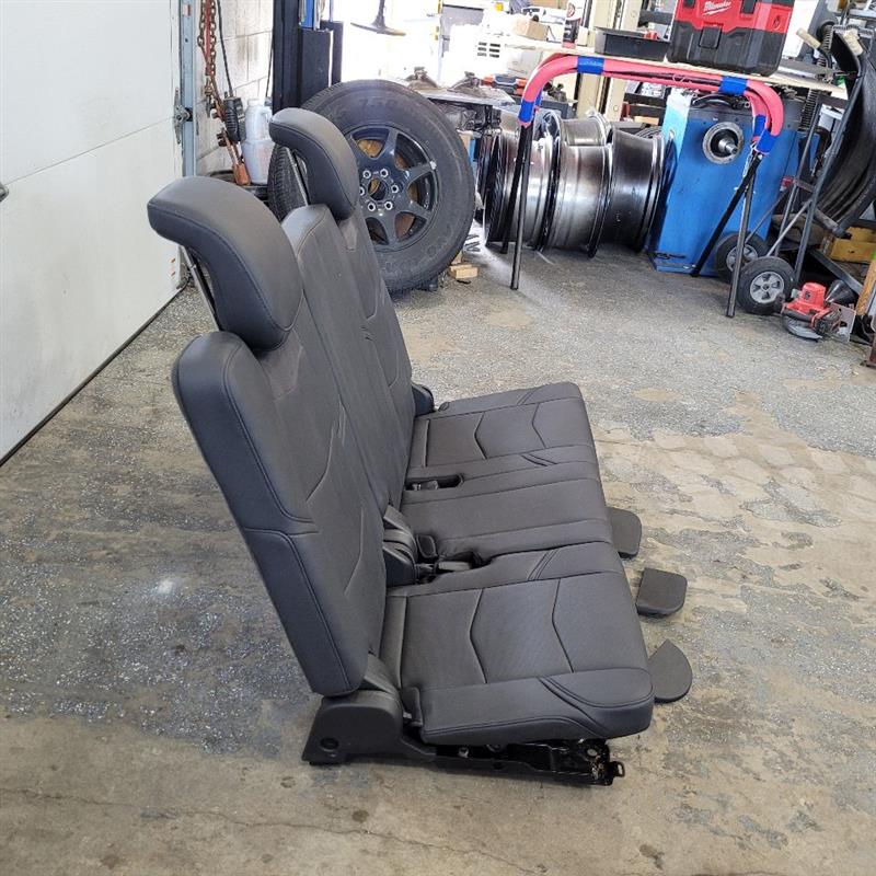 2020 ESCALAESV THIRD ROW SEAT POWER FOLDING BLACK 24869 - image 4