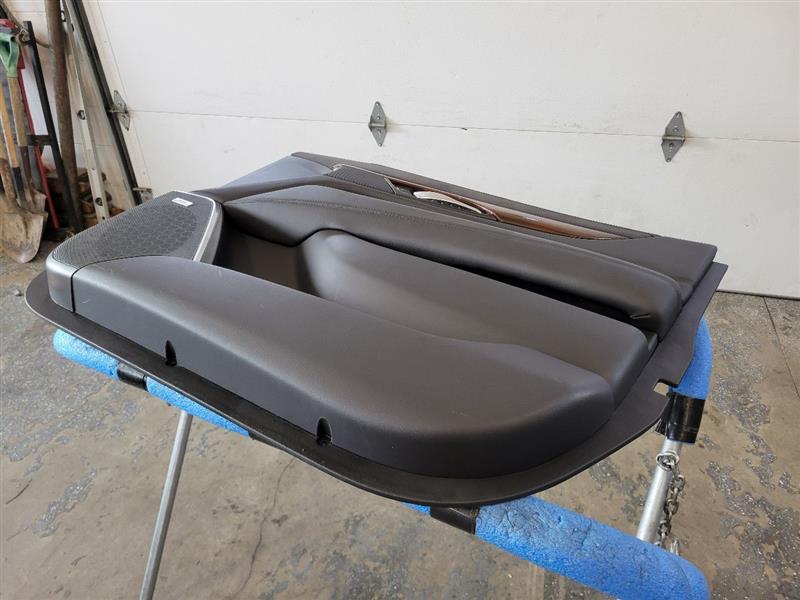 2020 ESCALAESV RH FRONT DOOR PANEL W/SUEDE BLACK 24878 - image 2