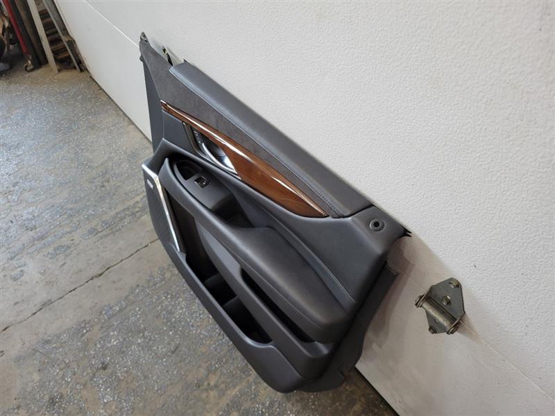 2020 ESCALAESV RH FRONT DOOR PANEL W/SUEDE BLACK 24878 - image 9