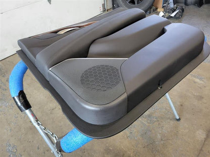 2020 ESCALAESV RH REAR DOOR PANEL W/SUEDE BLACK 24879 - image 5