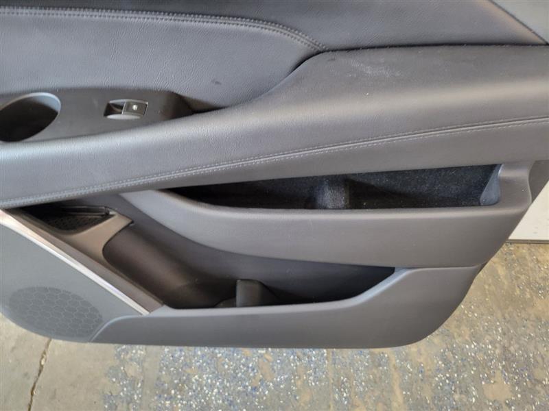 2020 ESCALAESV RH REAR DOOR PANEL W/SUEDE BLACK 24879 - image 7