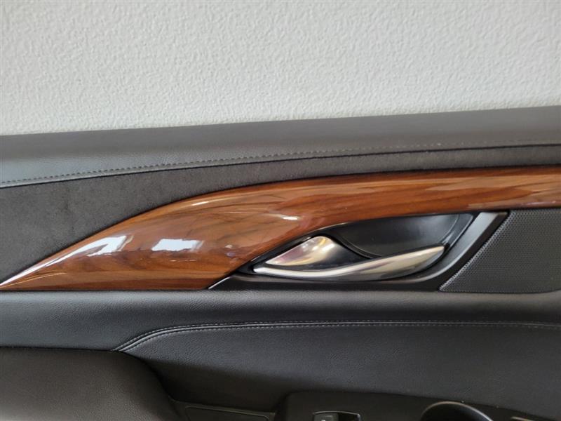 2020 ESCALAESV LH REAR DOOR PANEL W/SUEDE BLACK 24880 - image 7