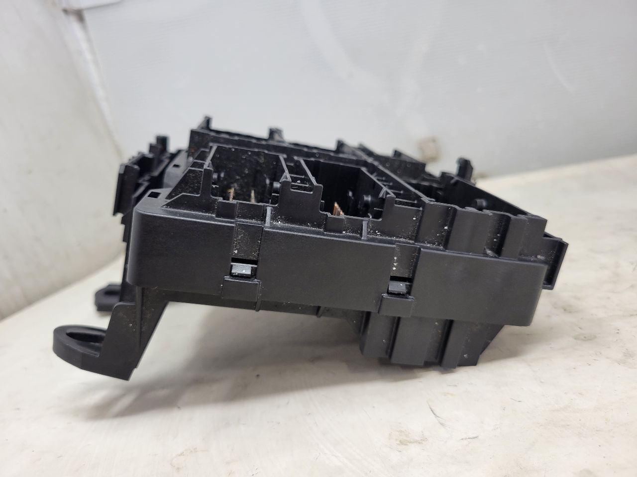 2020 ESCALAESV LH DASH JUNCTION BLOCK FUSE PANEL 24933 - image 4