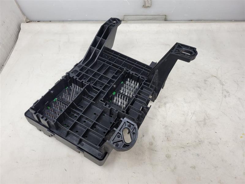 2020 ESCALAESV LH DASH JUNCTION BLOCK FUSE PANEL 24933 - image 9