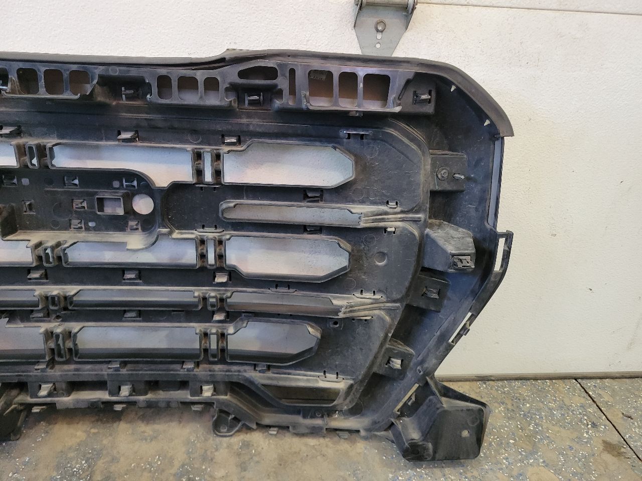 2021 SIERRA150 CARBON EDITION AT4 DARK CHROME GRILL 24993 - image 18