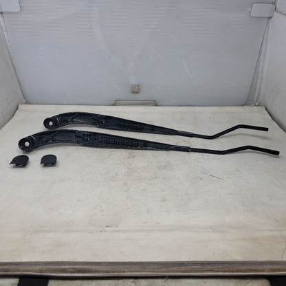 2020 ESCALAESV FRONT WINDSHIELD WIPER ARMS PAIR 24994 - image 3