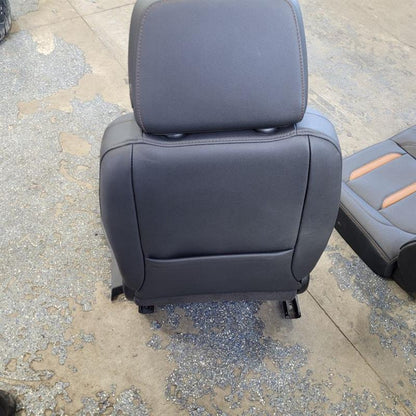 2019 SIERRA150 AT4 FRONT & REAR SEATS HEATED COOLED 24995 - image 8