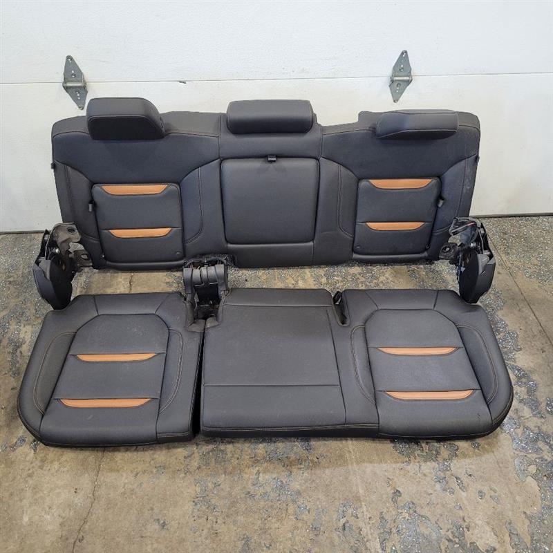 2019 SIERRA150 AT4 FRONT & REAR SEATS HEATED COOLED 24995 - image 13