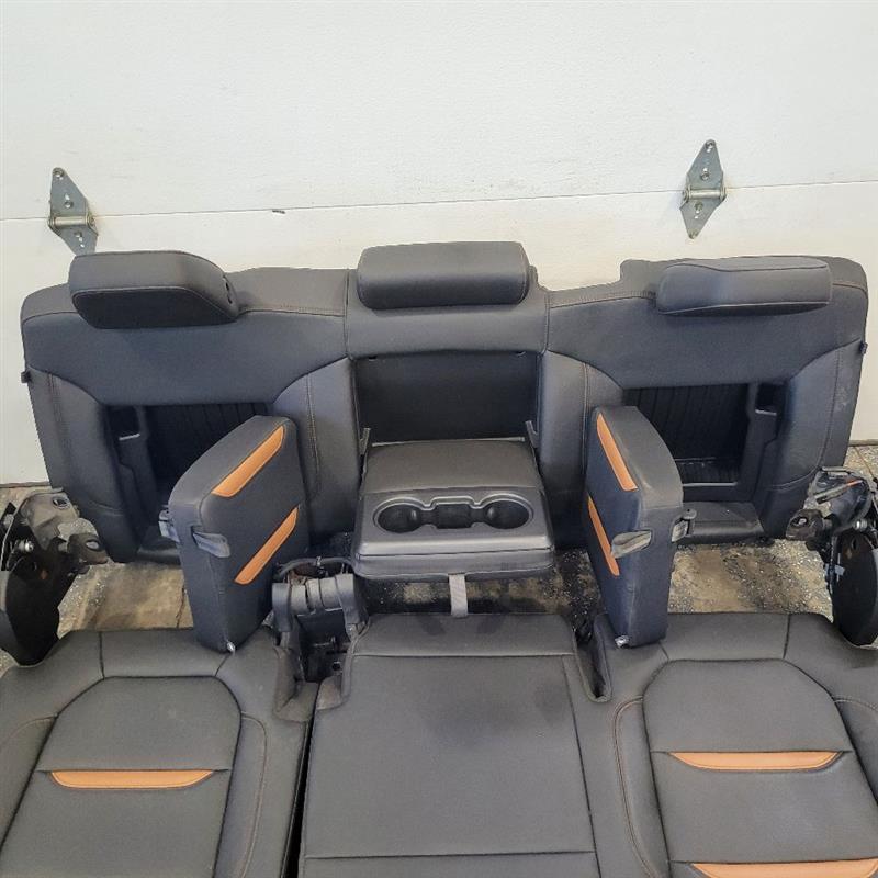 2019 SIERRA150 AT4 FRONT & REAR SEATS HEATED COOLED 24995 - image 18