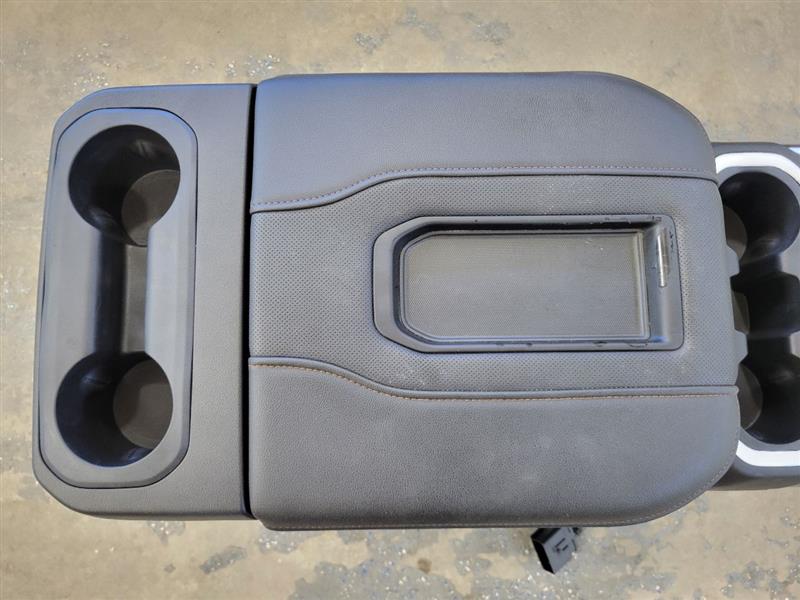 2019 SIERRA150 CENTER CONSOLE AT4 WIRELESS CHARGER 24996 - image 10