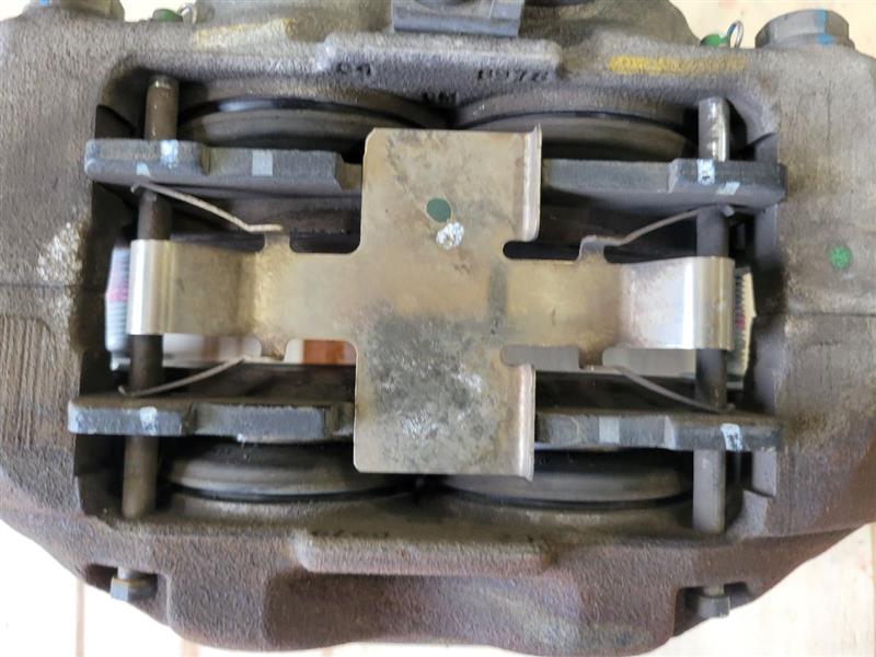 2019 SIERRA150 LH & RH FRONT CALIPER & BRACKET PAIR 24999 - image 4