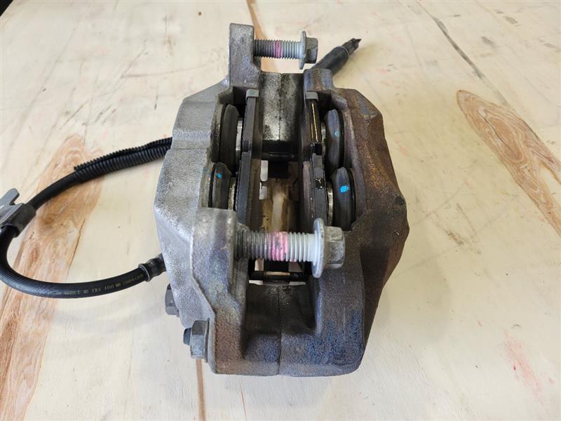 2019 SIERRA150 LH & RH FRONT CALIPER & BRACKET PAIR 24999 - image 10